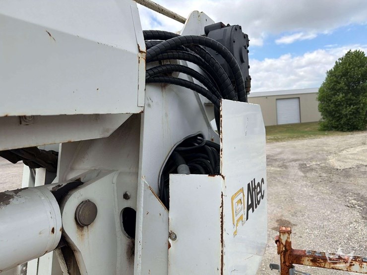 2008-international-durastar-4300-image-36