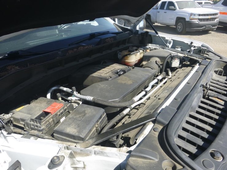 2022-chevrolet-1500-image-11