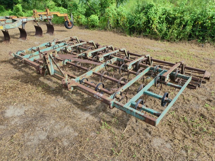 kmc-3pt-14'-field-cultivator-image-1