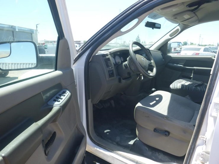 2009-dodge-ram-2500-image-6