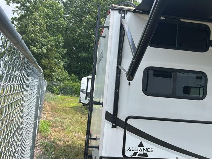 #141-•-2024-alliance-rv-delta-281bh-camper-image-20