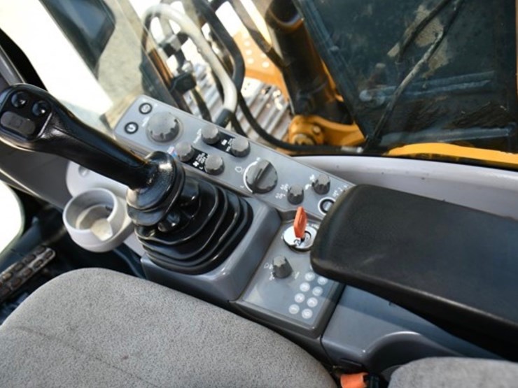 2019-deere-160g-lc-image-18