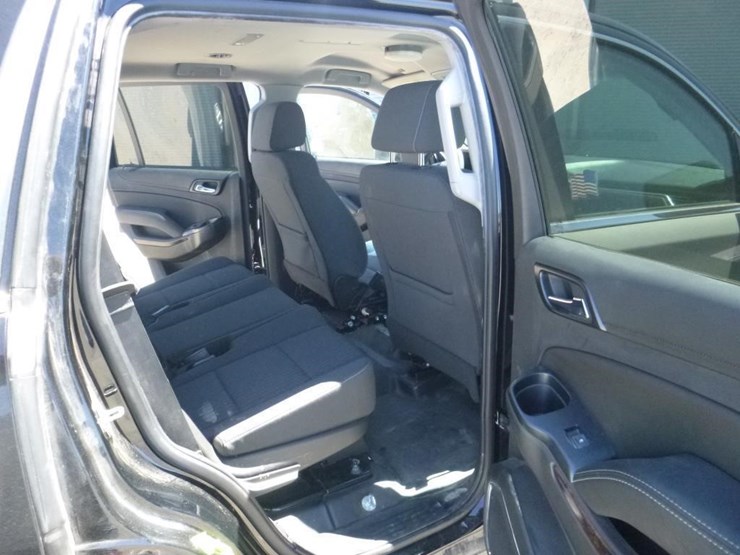 2019-chevrolet-tahoe-image-8