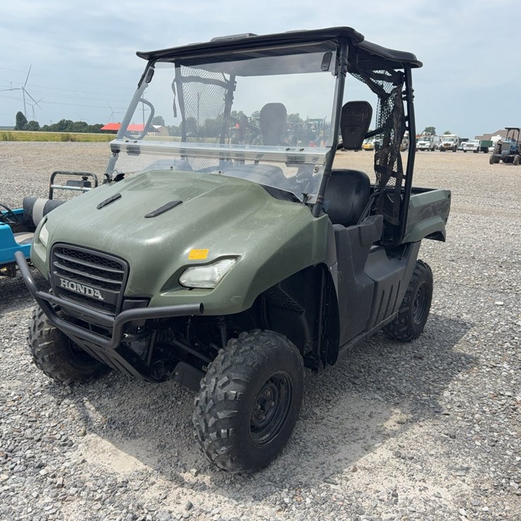 2010 HONDA BIG RED
