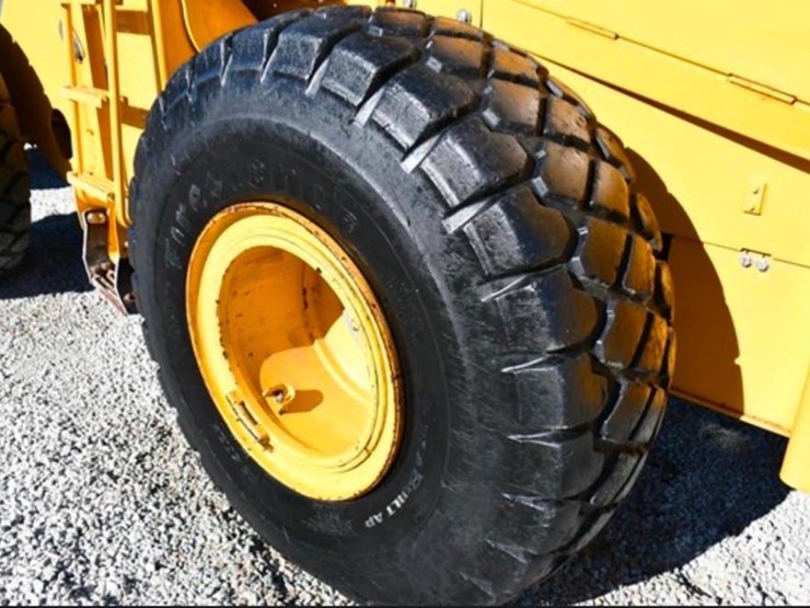 2017-deere-644k-image-7
