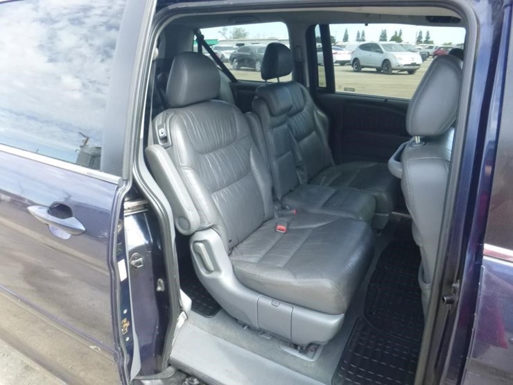 2007-honda-odyssey-image-8