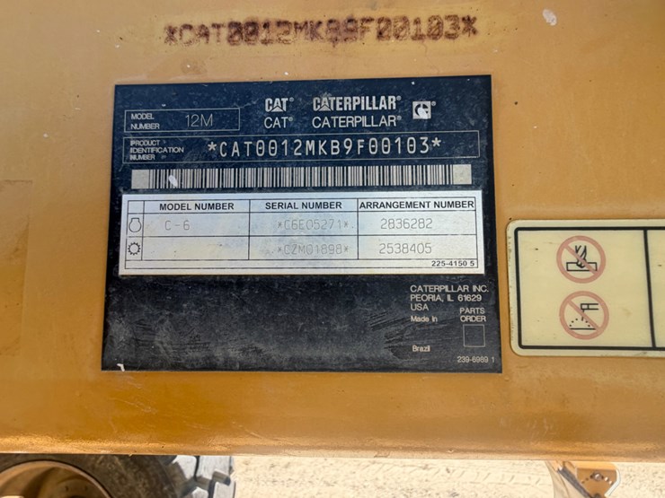 2008-caterpillar-12m-image-11