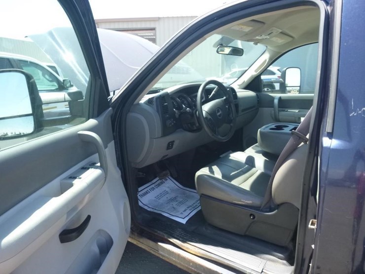 2009-gmc-3500hd-image-5