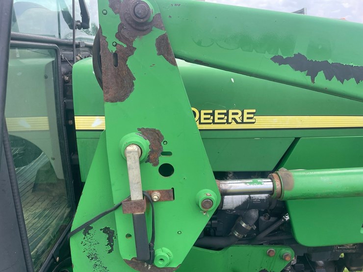 2004-john-deere-5520-image-18