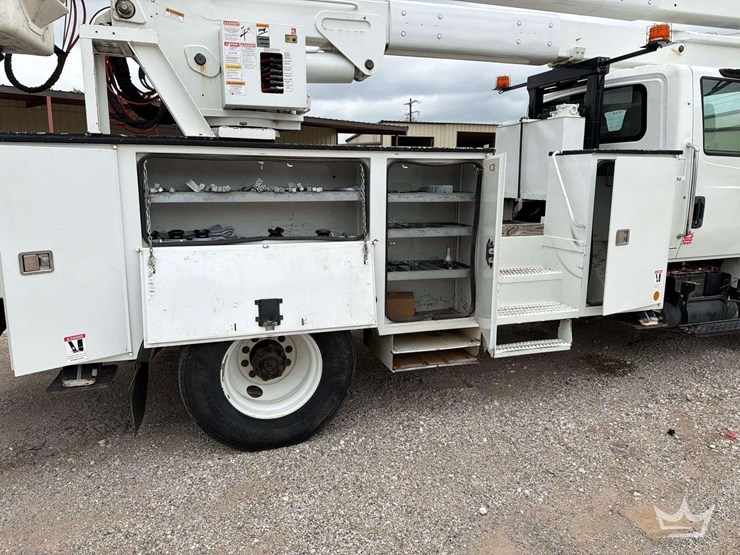 2019-international-durastar-4300-image-31