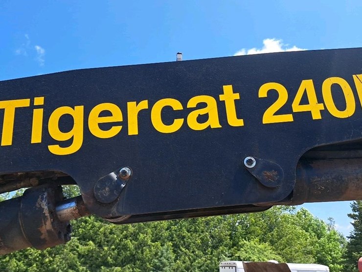 2003-tigercat-240b-image-8