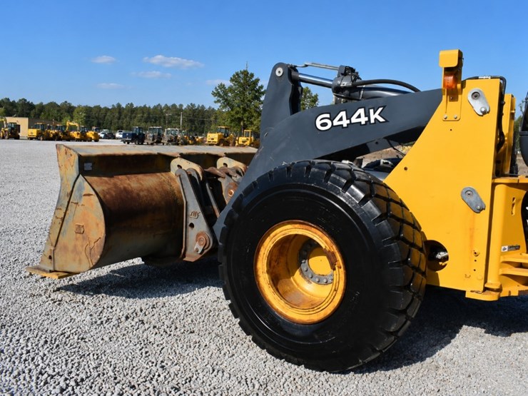 2017-deere-644k-image-4