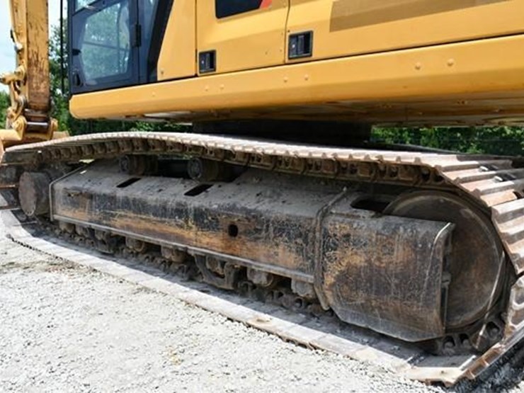 2019-caterpillar-336-image-16