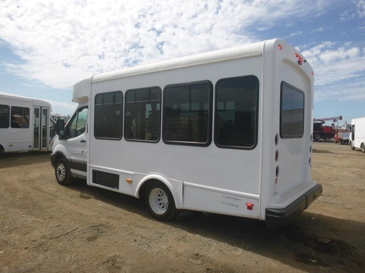 2019-ford-transit-image-4