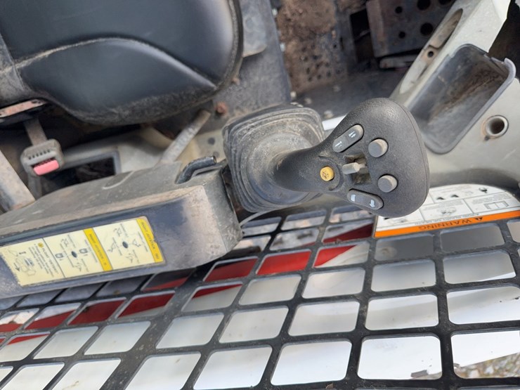 bobcat-t550-image-39