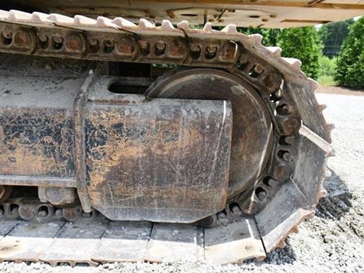 2019-caterpillar-336-image-15