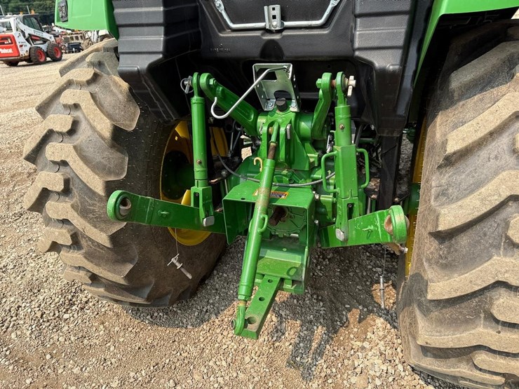 2023-john-deere-4052r-image-13