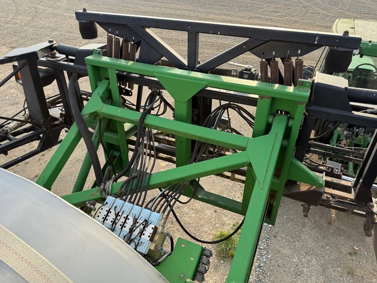 2002-john-deere-4710-image-108