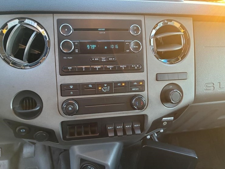 2016-ford-f650-xlt-image-19