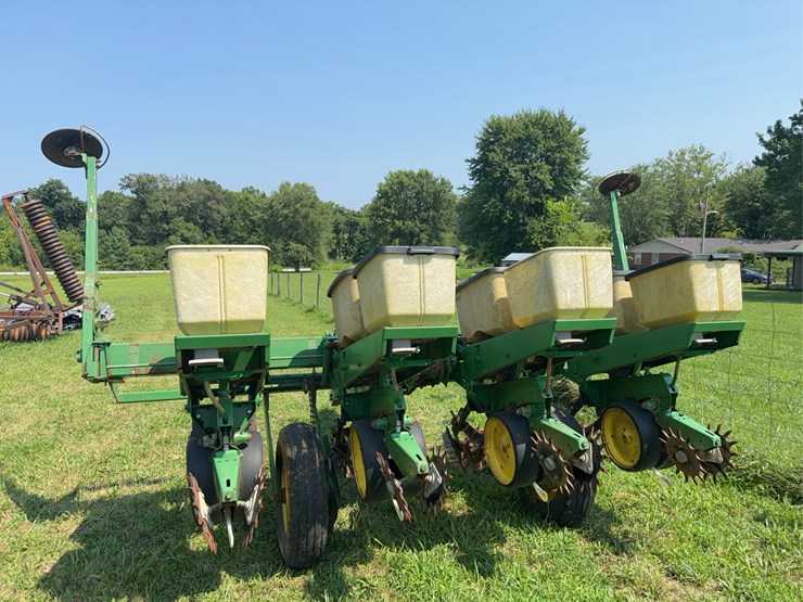 john-deere-7000-image-3