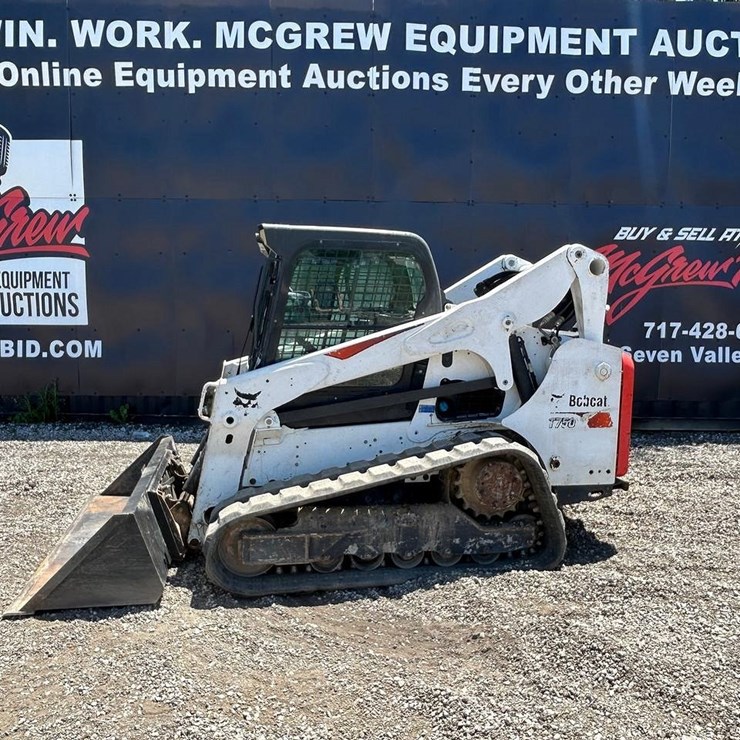 2017 BOBCAT T750