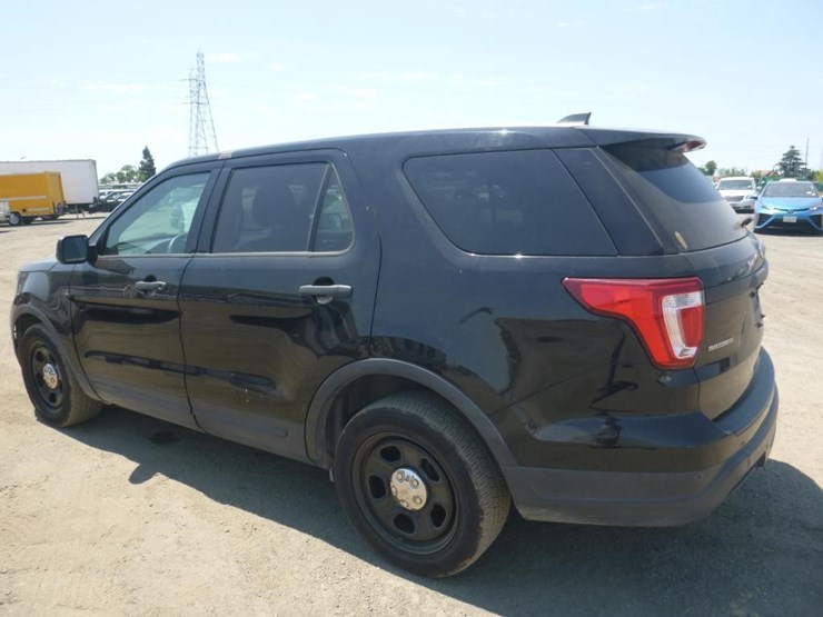 2018-ford-explorer-image-4