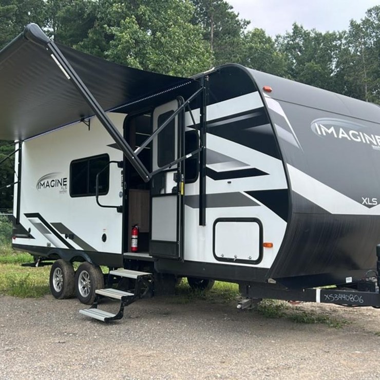 #140 • 2025 Grand Design Imagine XLS 22MLE Camper