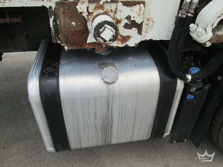 2016-mack-mru613-image-14