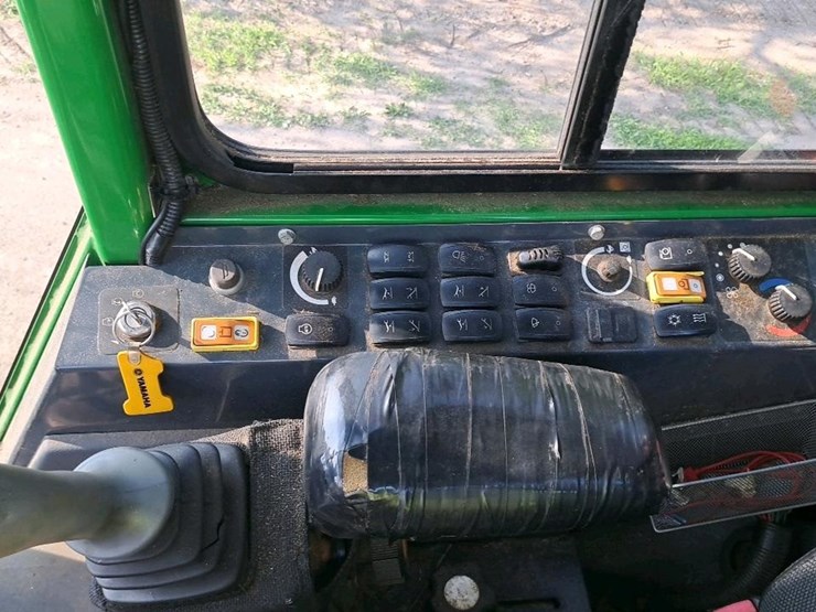 2016-deere-437e-image-13
