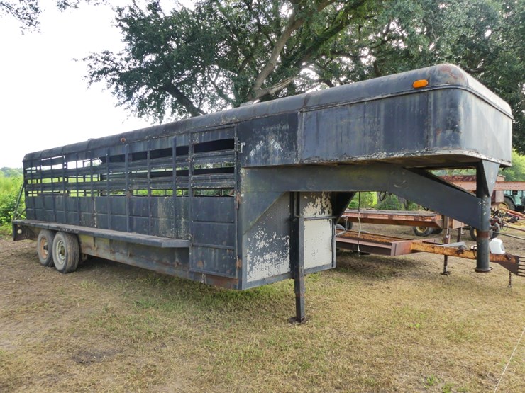 6'x24'-stock-gooseneck-trailer-image-2