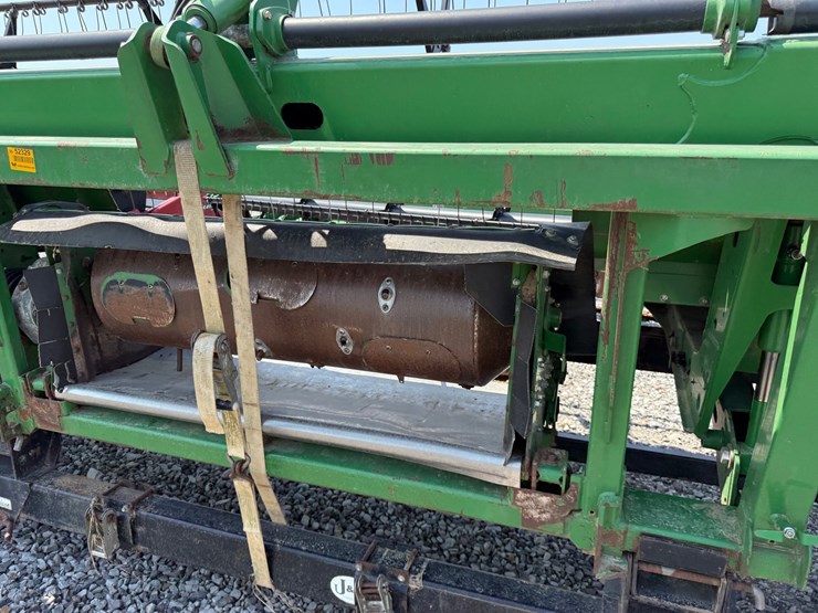 john-deere-630d-image-13