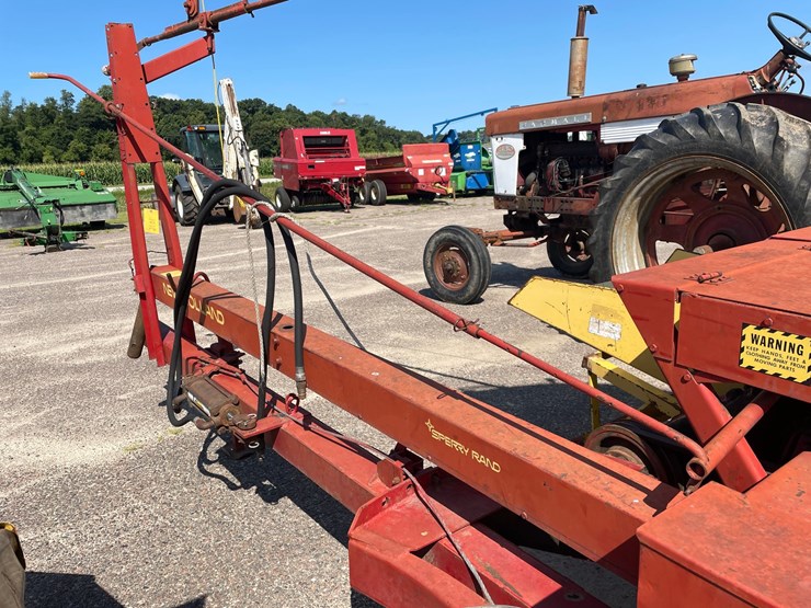 new-holland-s717-image-10