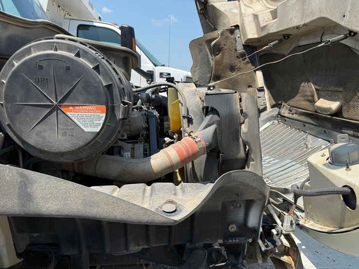 2007-international-durastar-4300-image-128