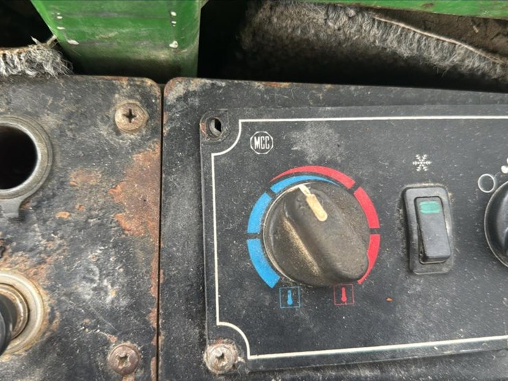 2007-deere-437c-image-58