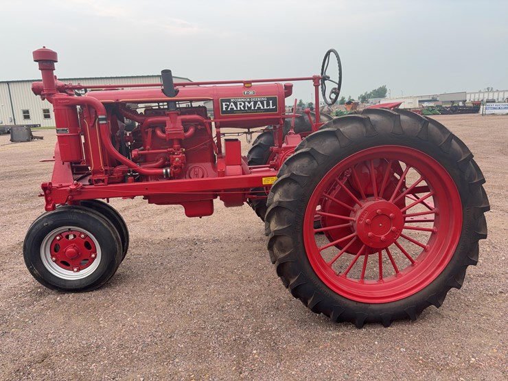 1938-farmall-f20-tractor-image-7