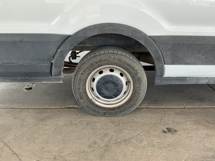 2020-ford-transit-image-8
