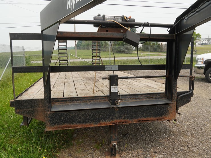#136-•-2013-appalachian-49290-24'-trailer-image-43