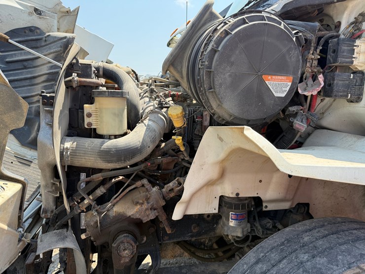 2012-international-transtar-8600-image-62