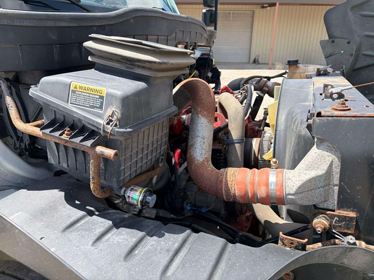 2019-international-durastar-4300-image-49