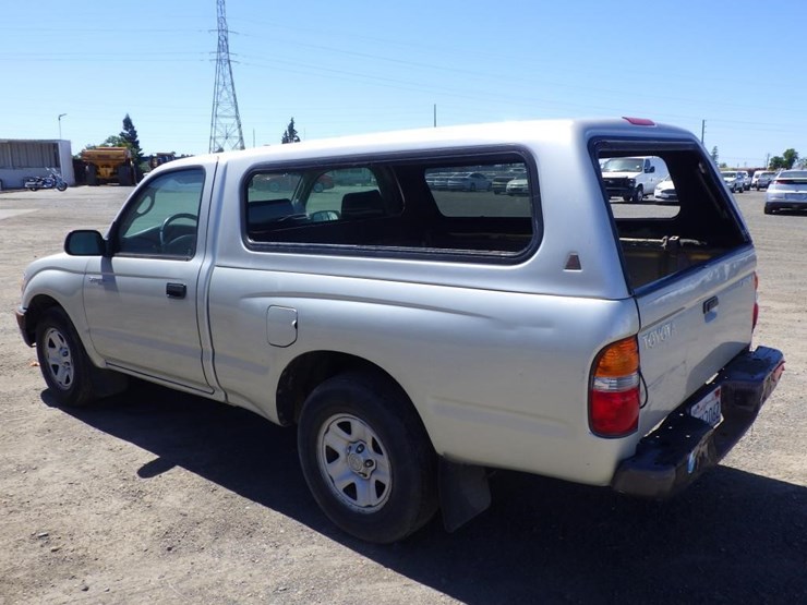 2004-toyota-tacoma-image-4