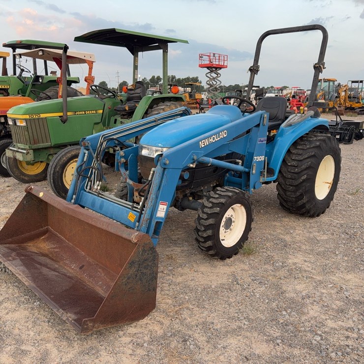 NEW HOLLAND 7308