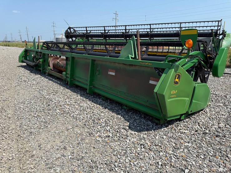 john-deere-630f-image-1