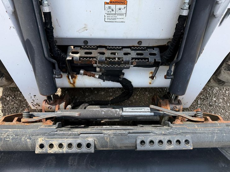 bobcat-s740-image-10