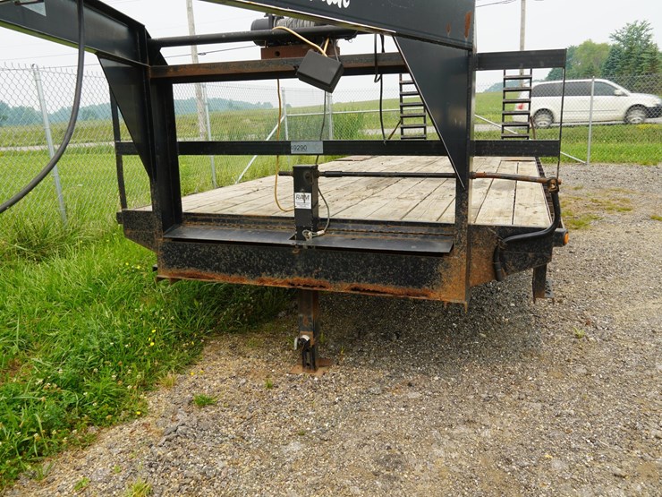 #136-•-2013-appalachian-49290-24'-trailer-image-41