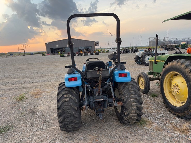 new-holland-7308-image-6