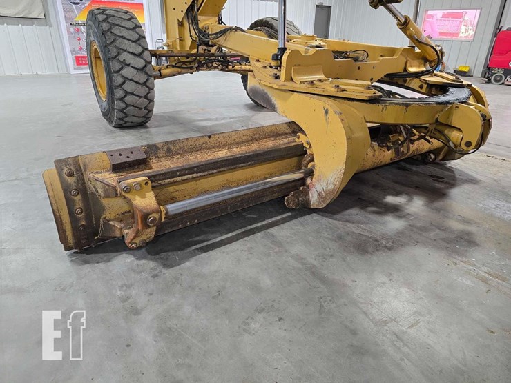 2013-caterpillar-14m-image-9