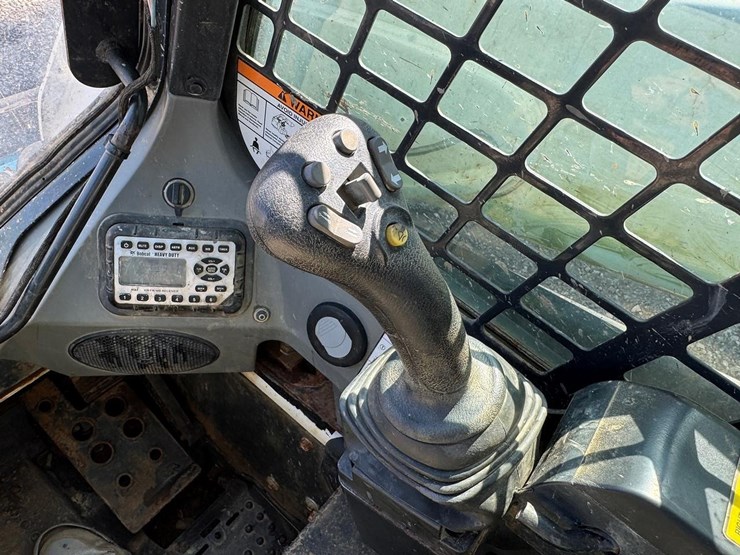 bobcat-t590-image-26