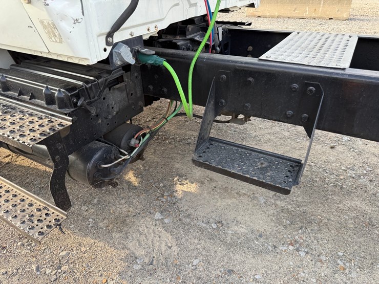 2008-international-durastar-4400-image-15