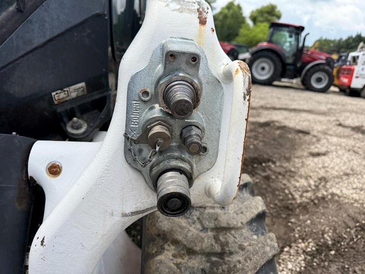bobcat-s76-image-11