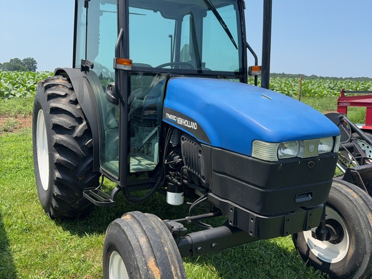 new-holland-tn65d-image-3
